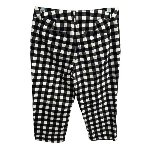 St. Johns Bay Black White Gingham Capri Pants With Stretch Sz 10 - Picture 2 of 11